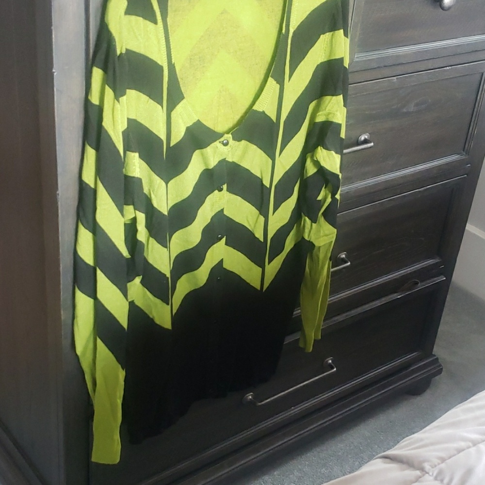 Cardigan - Picture 2 of 2